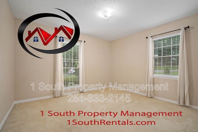 Building Photo - 2205 Woodhillcrest Dr