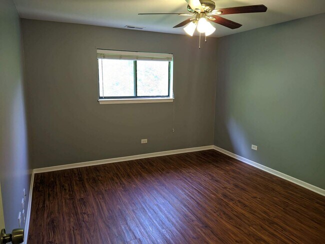 Building Photo - 2260 Abbeywood Dr