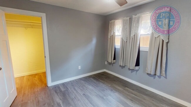 Building Photo - Newly Remodeled Home With Large Yard In Ro...