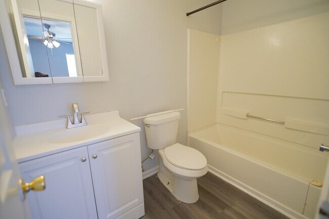 Building Photo - 2648 Tess Cir