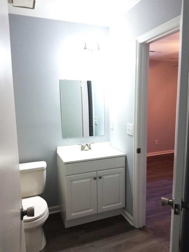 Building Photo - 5205b Marseilles Dr