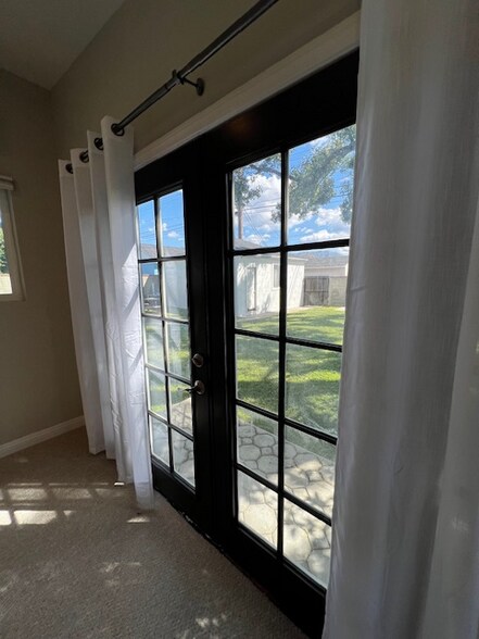 Building Photo - 1632 N Pepper St