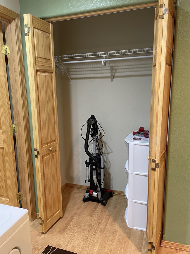 Building Photo - 114 Jackson Peak Dr