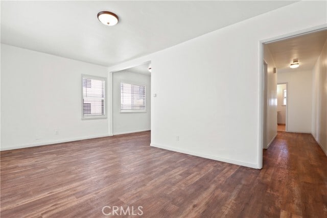 Building Photo - 526 Shepard St