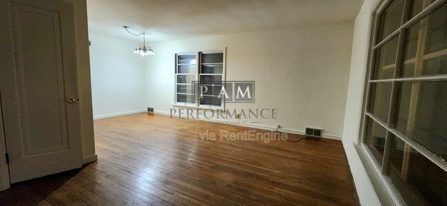 Building Photo - 2045 N 86th St
