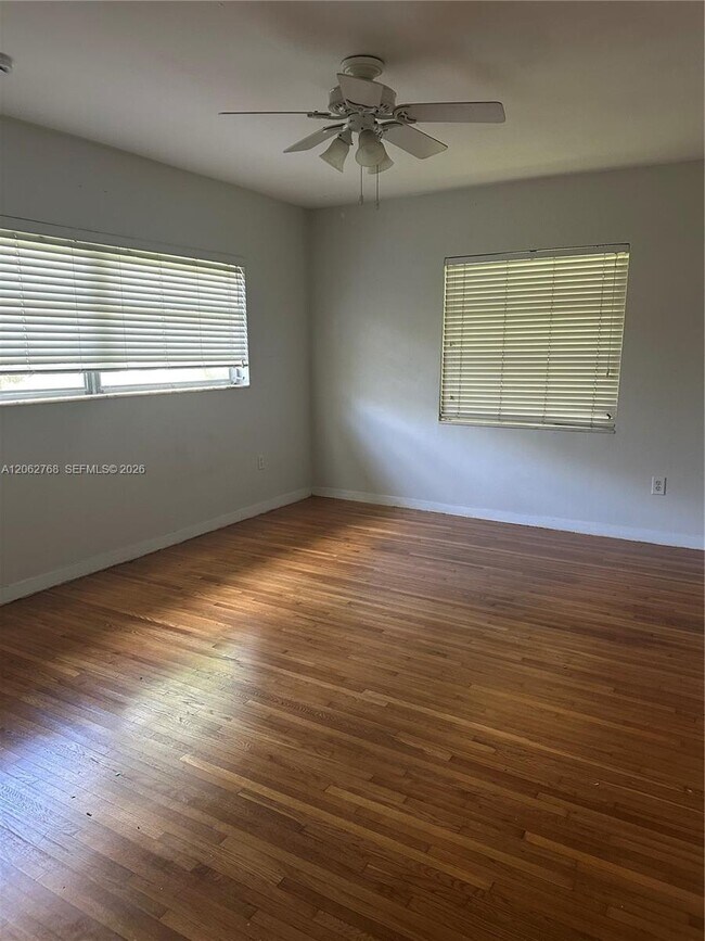 Building Photo - 5340 Orduna Dr