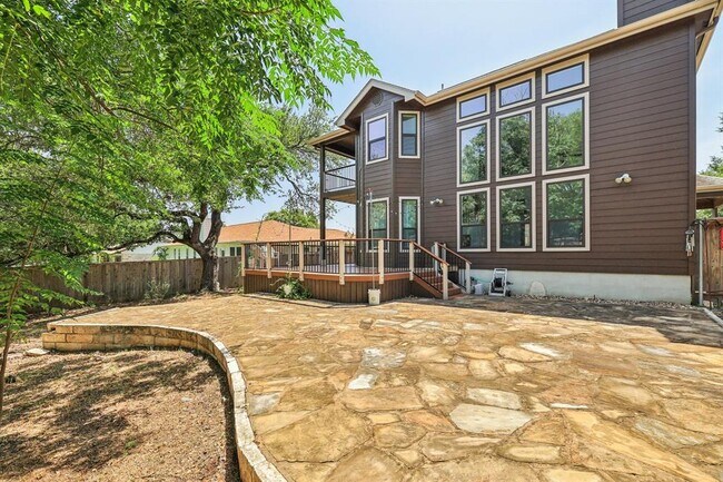 Building Photo - 10507 Scotland Well Dr