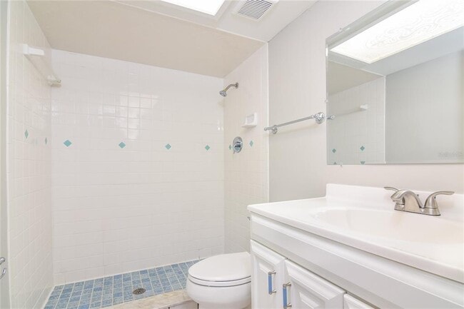 Building Photo - 8720 Christi Ct