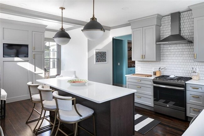 Building Photo - 169 Ruggles Ave