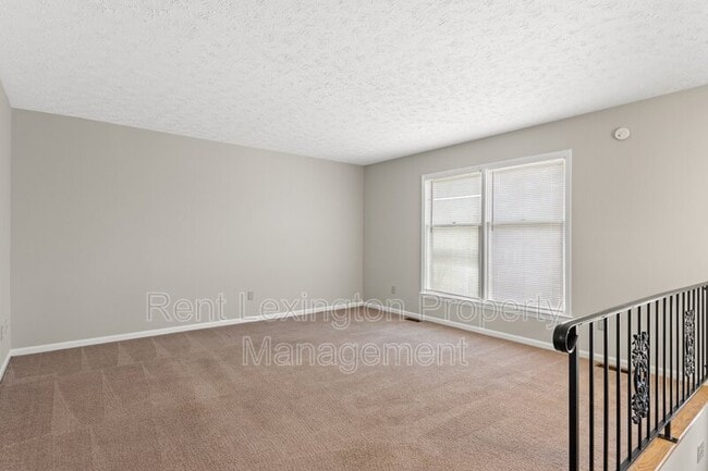 Building Photo - 1932 Mint Julep Ln