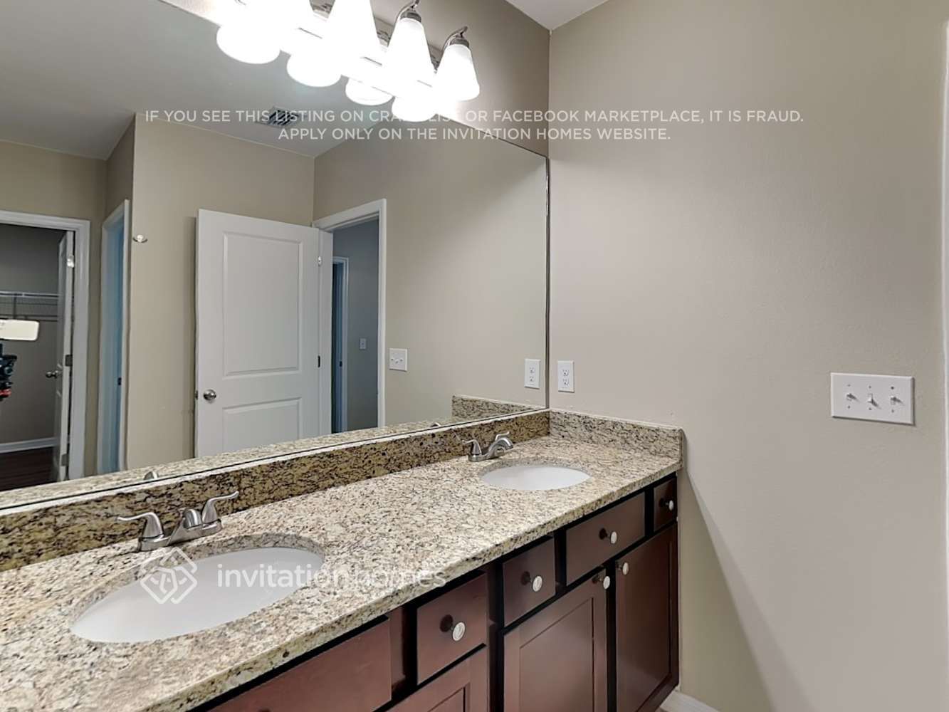 Building Photo - 14931 Flowing Gold Dr