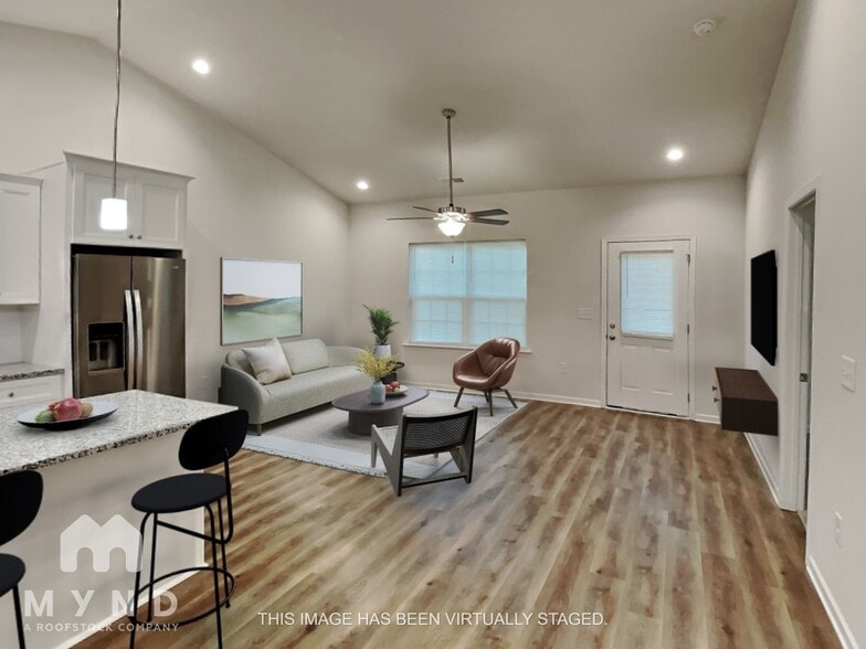 Primary Photo - 1605 N Weldon St