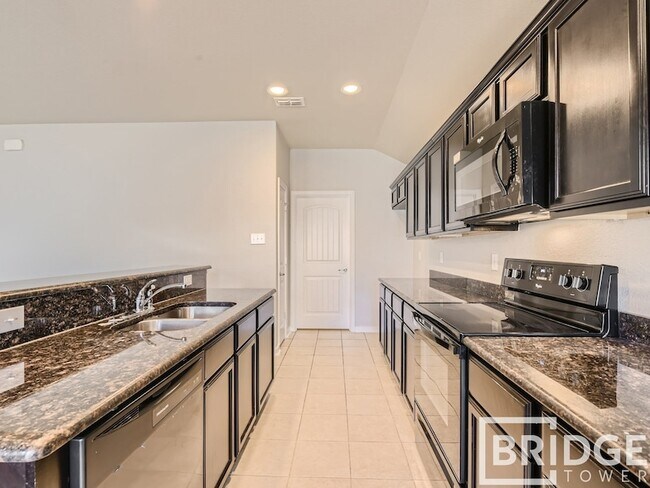 Building Photo - 9212 Abaco Way