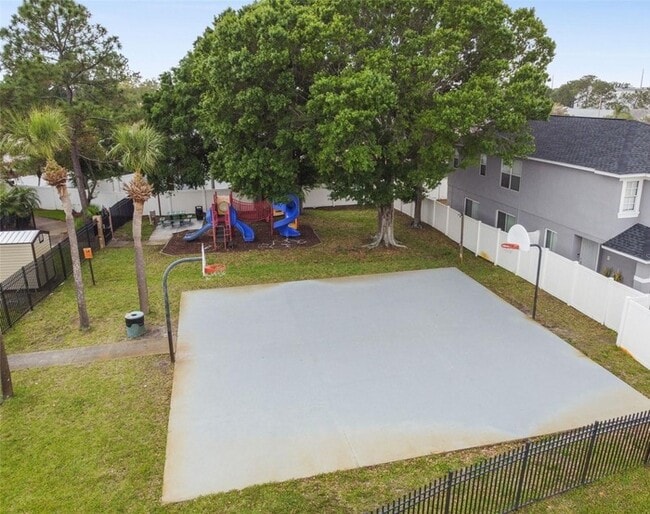 Building Photo - Charming 2 bedroom, 2 bath Home HEATHER LAKES