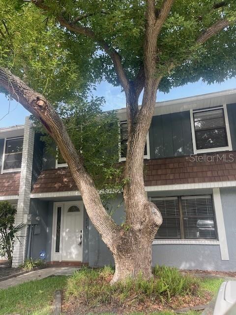 Primary Photo - 1218 Abbey Crescent Ln