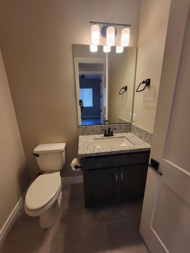 Building Photo - 2932 Cambria Lp