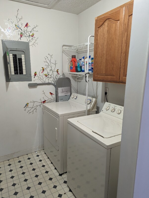 Building Photo - 44900 Bayview Dr