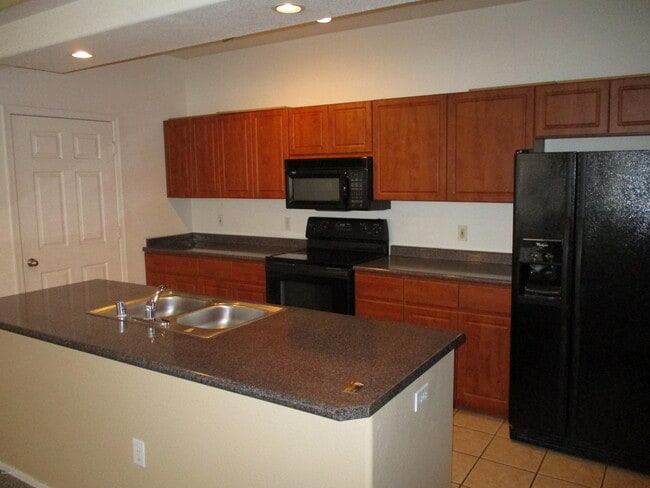 Building Photo - 911 E Camelback Rd