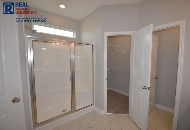 Building Photo - 1142 Bluecreek Cir