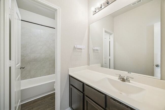 Building Photo - 3710 Giorgio Pastel Pl