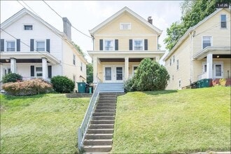 Building Photo - 2849 Minto Ave