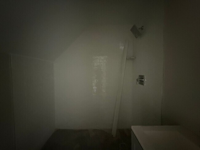 Building Photo - 47-49 Mead St