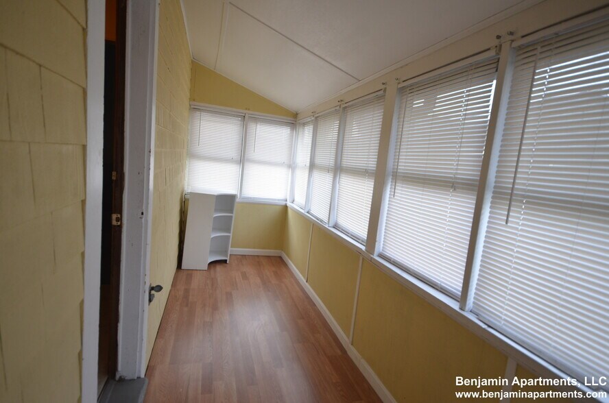 Building Photo - 20 Benton Rd