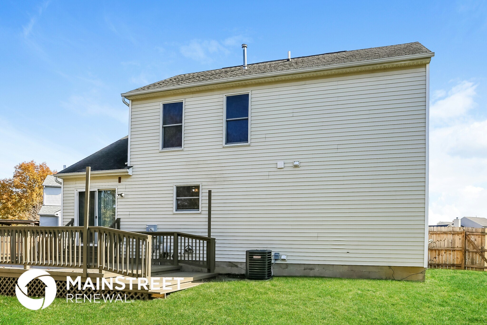 Building Photo - 2025 Santuomo Ave