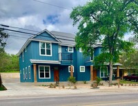 Building Photo - 918 N LBJ Dr