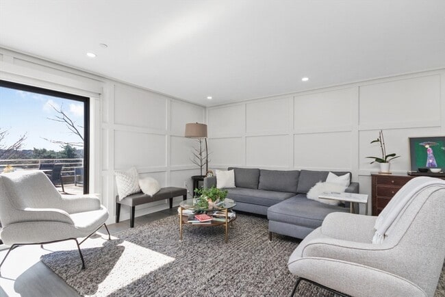 Building Photo - 199 Coolidge Ave