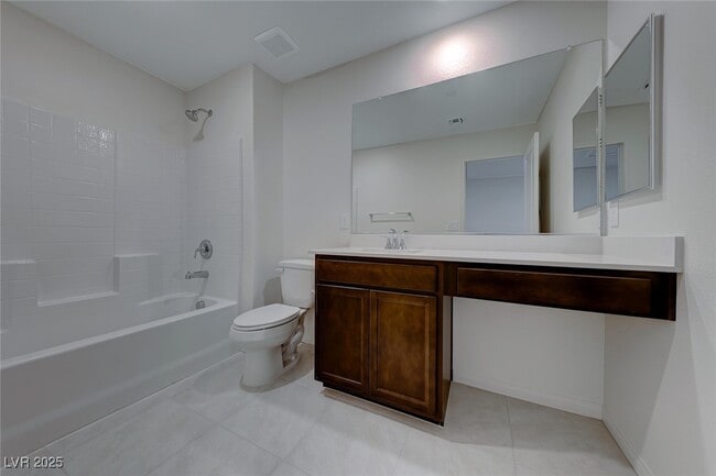 Building Photo - 2806 Alfena Pl