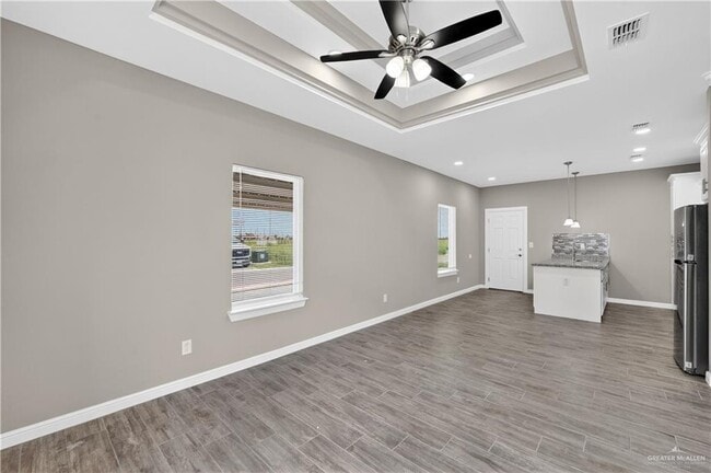 Building Photo - 1230 Valle Vista St