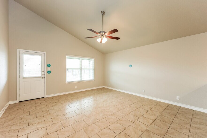 Building Photo - 14067 Cremello Fls