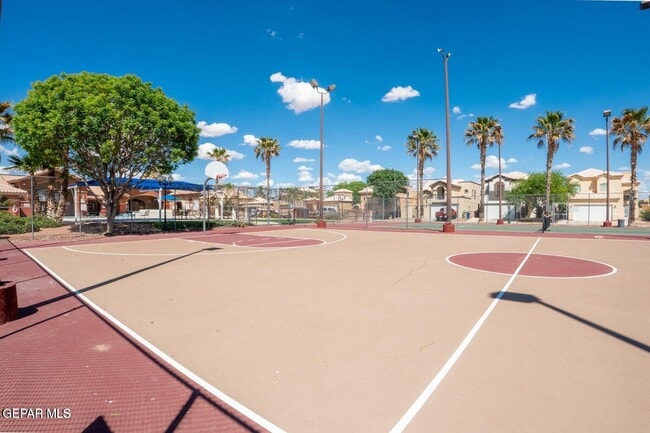 Building Photo - 11605 St Thomas Way