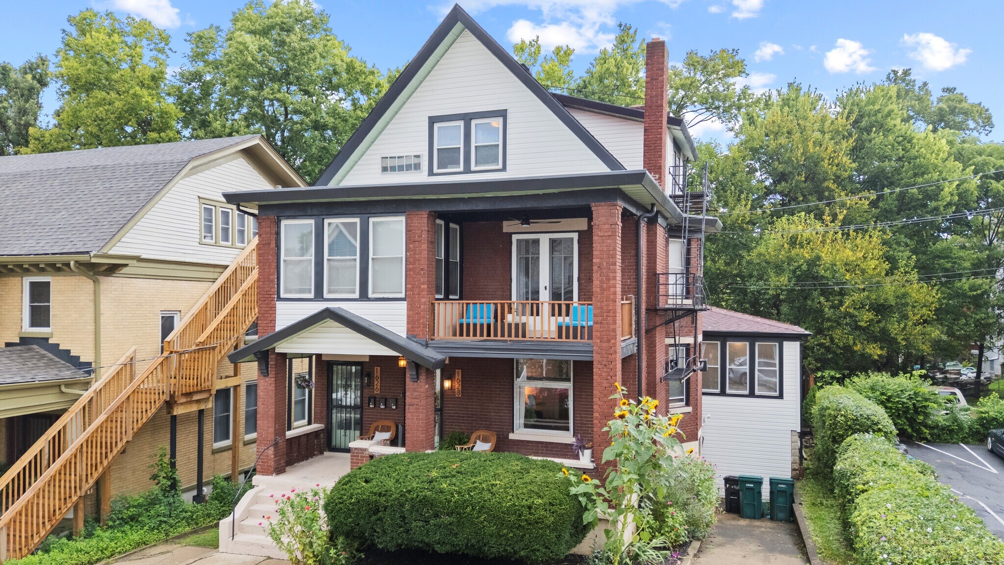 Building Photo - 1628 De Sales Ln