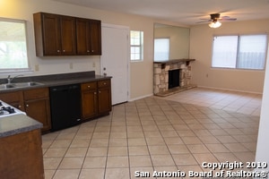 Building Photo - 5938 N Spring St