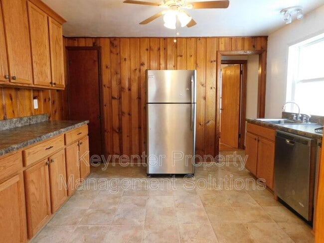 Building Photo - 277 Skyview Cir