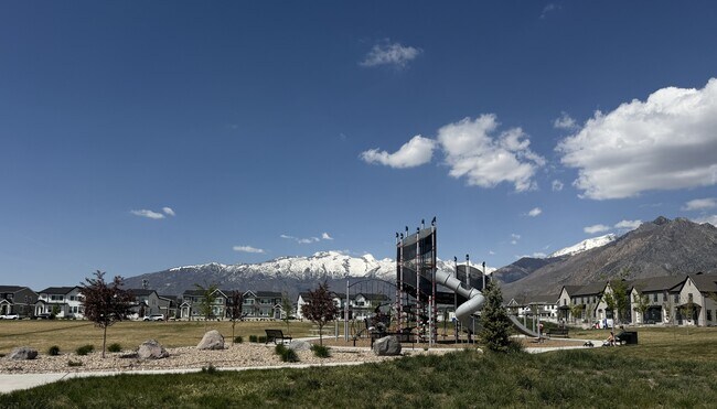 Building Photo - 10026 Dorado Wy