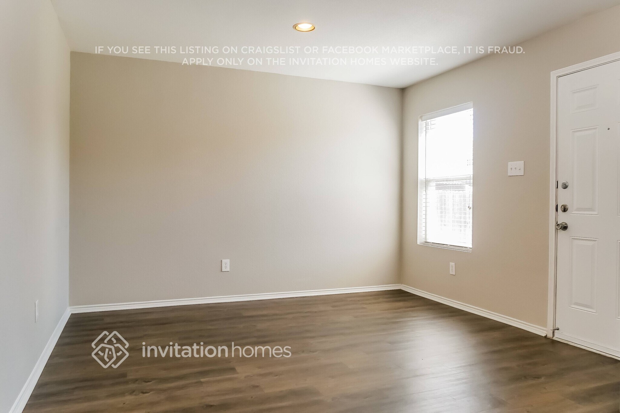 Building Photo - 1404 Whitewater Dr