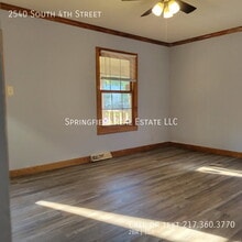 Building Photo - 2540 S 4th St