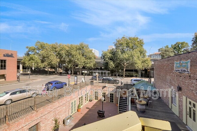 Building Photo - 122 I St