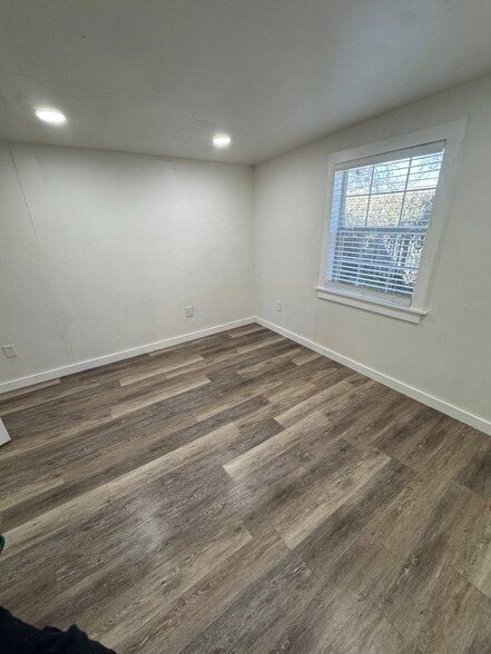 Building Photo - 1512 Hayes St