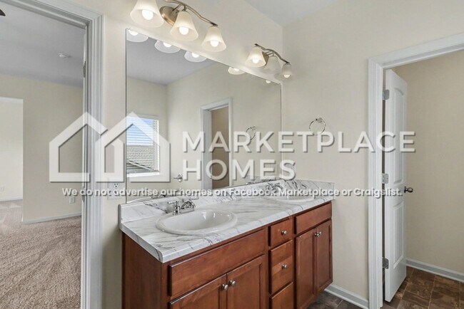 Building Photo - 105 Weston Way NW