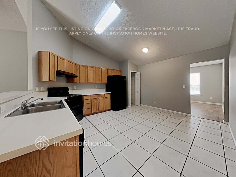 Building Photo - 12473 Hatton Chase Ln E