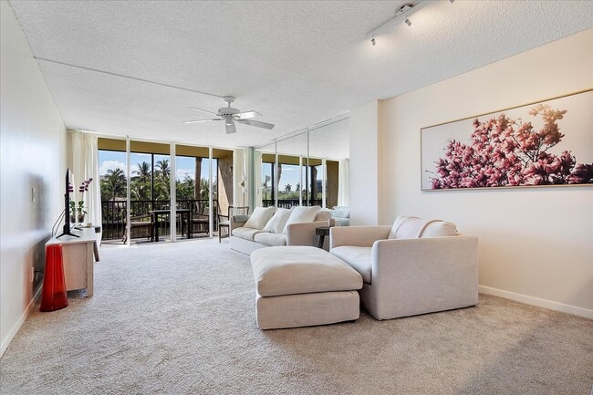 Building Photo - 13 Royal Palm Way
