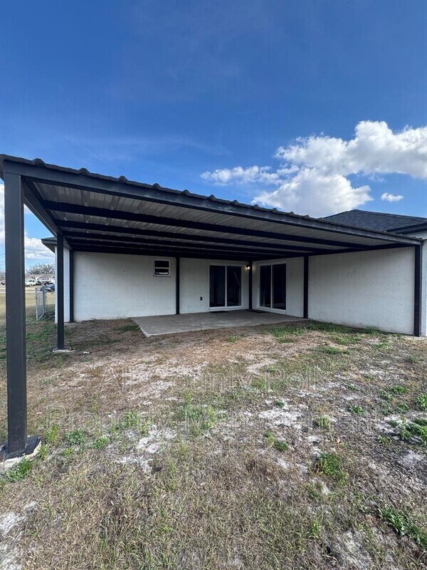 Building Photo - 572 Adriel Ave