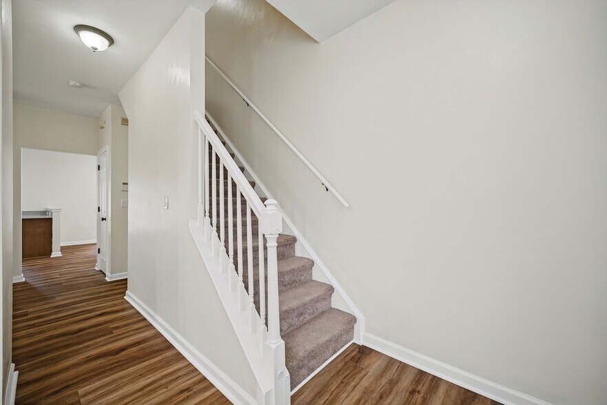 Building Photo - 3100 Merrimac Ct