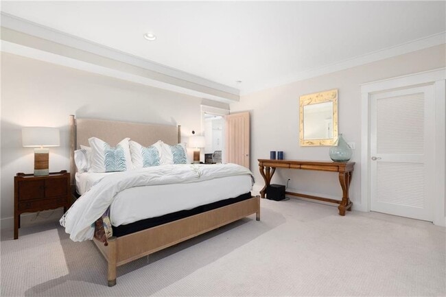 Building Photo - 46 Carnegie Heights Dr