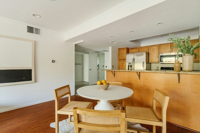 Building Photo - 2700 Cahuenga Blvd
