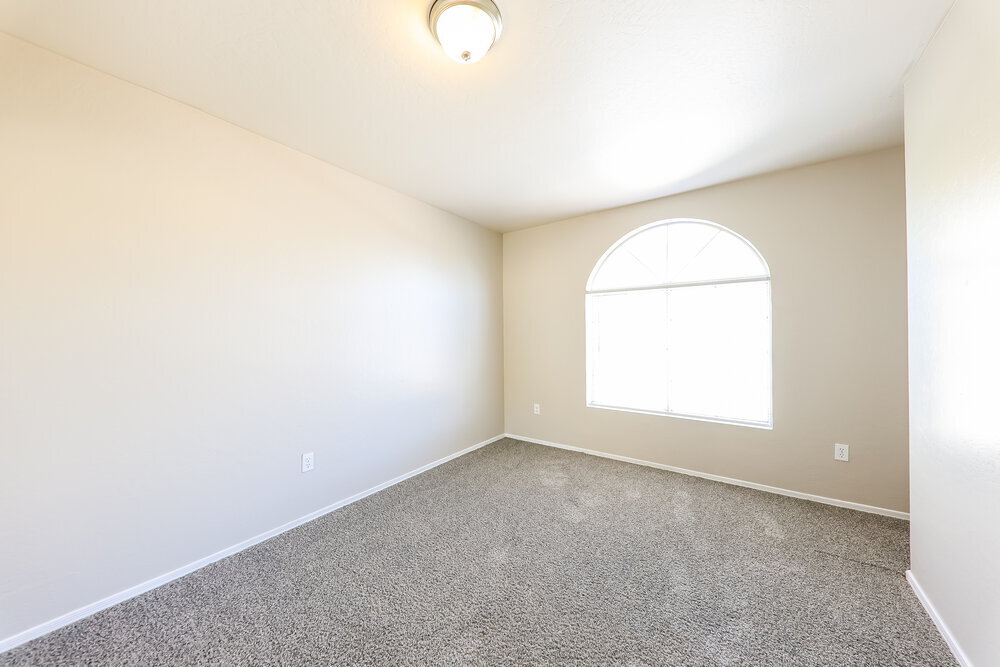 Building Photo - 1515 E South Fork Dr